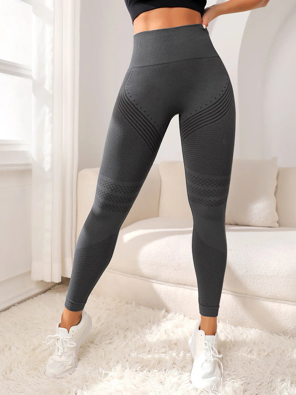 Seamless High-Waist Sculpting Leggings – Gym & Training