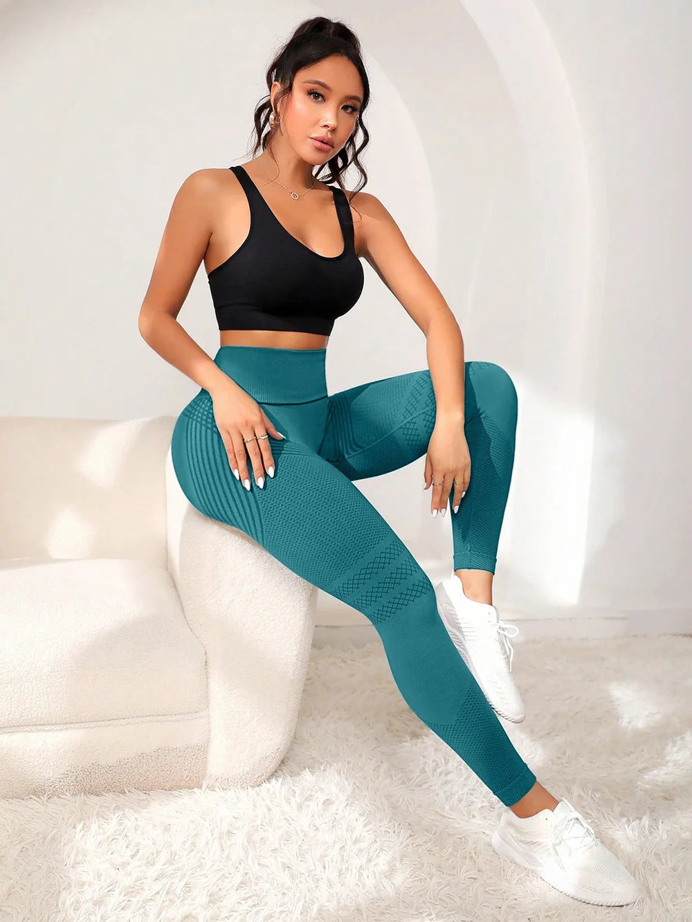 Seamless High-Waist Sculpting Leggings – Gym & Training